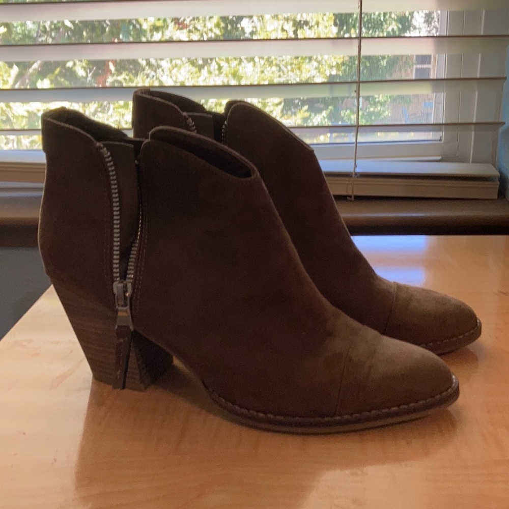 Ankle boots